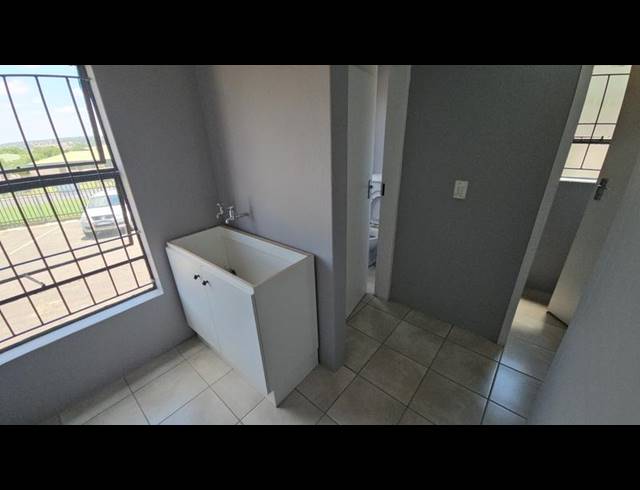 INDUSTRIAL PROPERTY TO RENT IN HALFWAY HOUSE